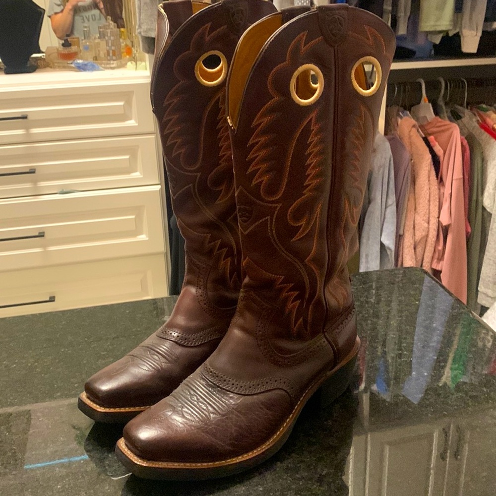 Ariat Boots (new)